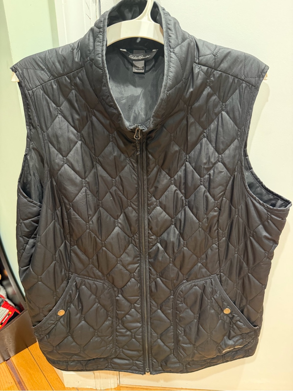 Eddie Bauer Quilted Black Sleeveless Vest